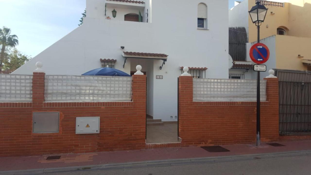 Little Peaceful Retreat Room With Bath, Heating, Terrace, Free Wifi Fridge Easy Parking Marbella Eksteriør bilde