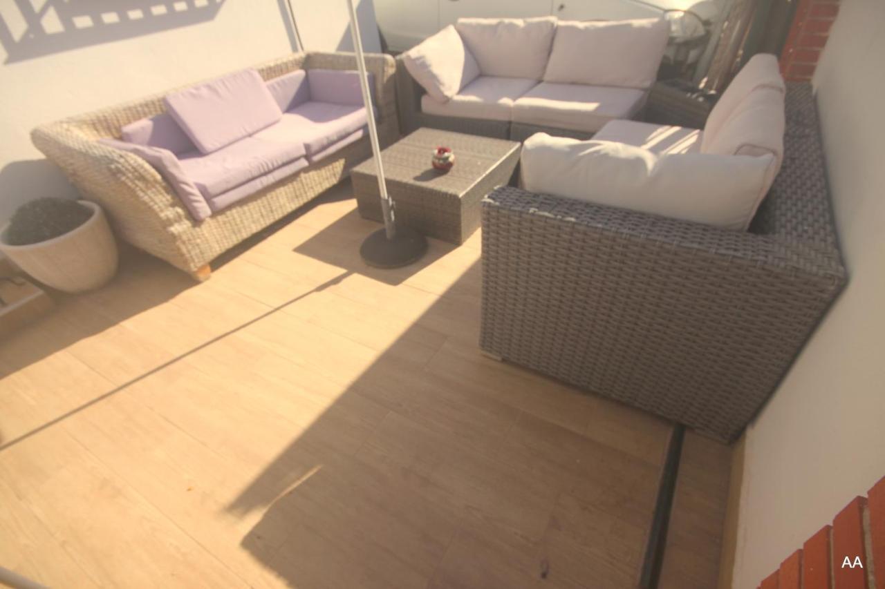 Little Peaceful Retreat Room With Bath, Heating, Terrace, Free Wifi Fridge Easy Parking Marbella Eksteriør bilde