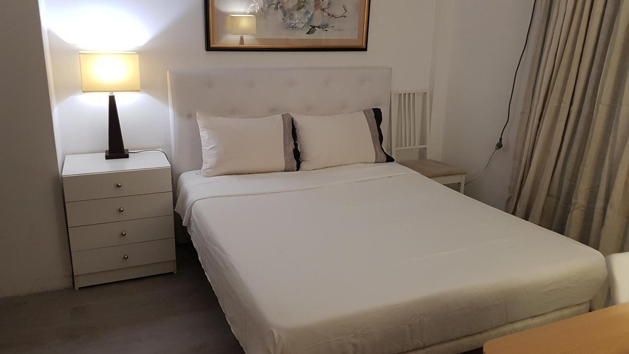 Little Peaceful Retreat Room With Bath, Heating, Terrace, Free Wifi Fridge Easy Parking Marbella Eksteriør bilde