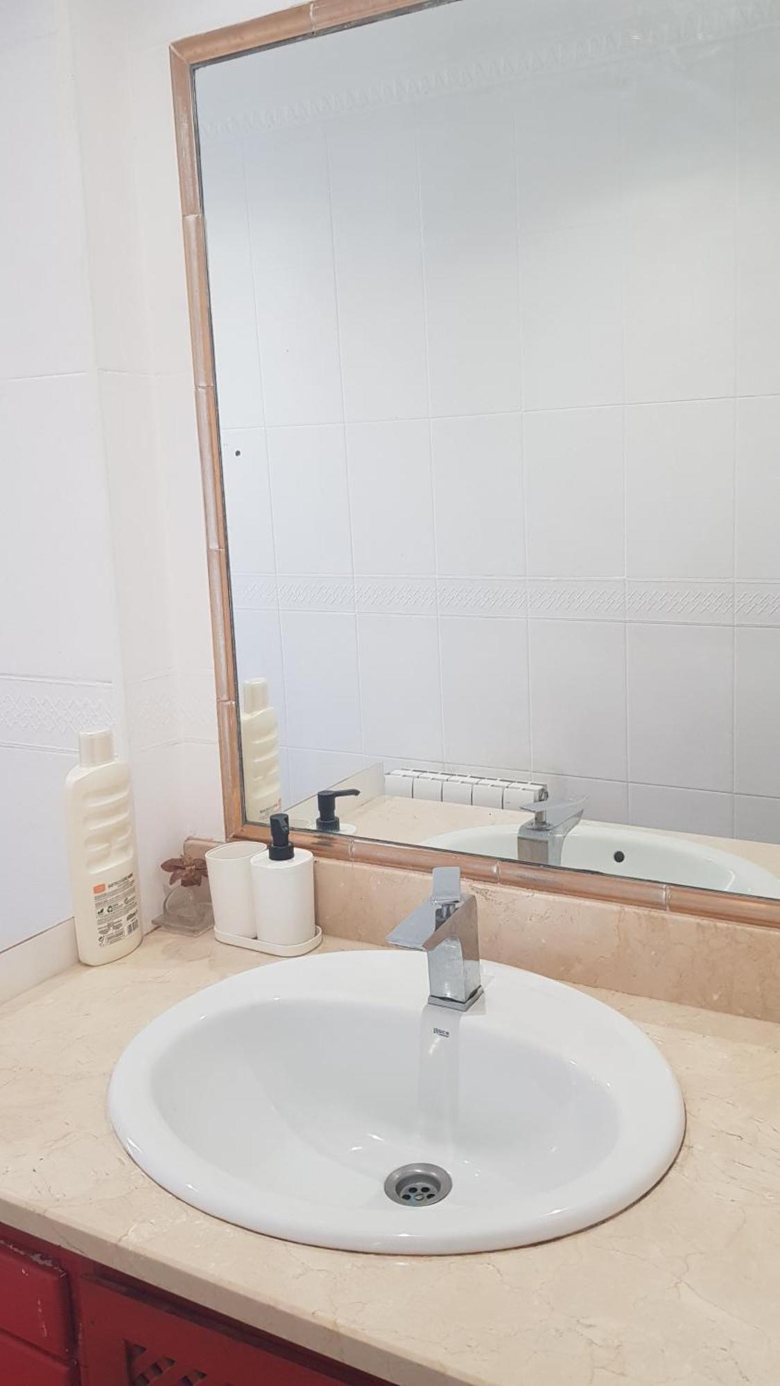 Little Peaceful Retreat Room With Bath, Heating, Terrace, Free Wifi Fridge Easy Parking Marbella Eksteriør bilde
