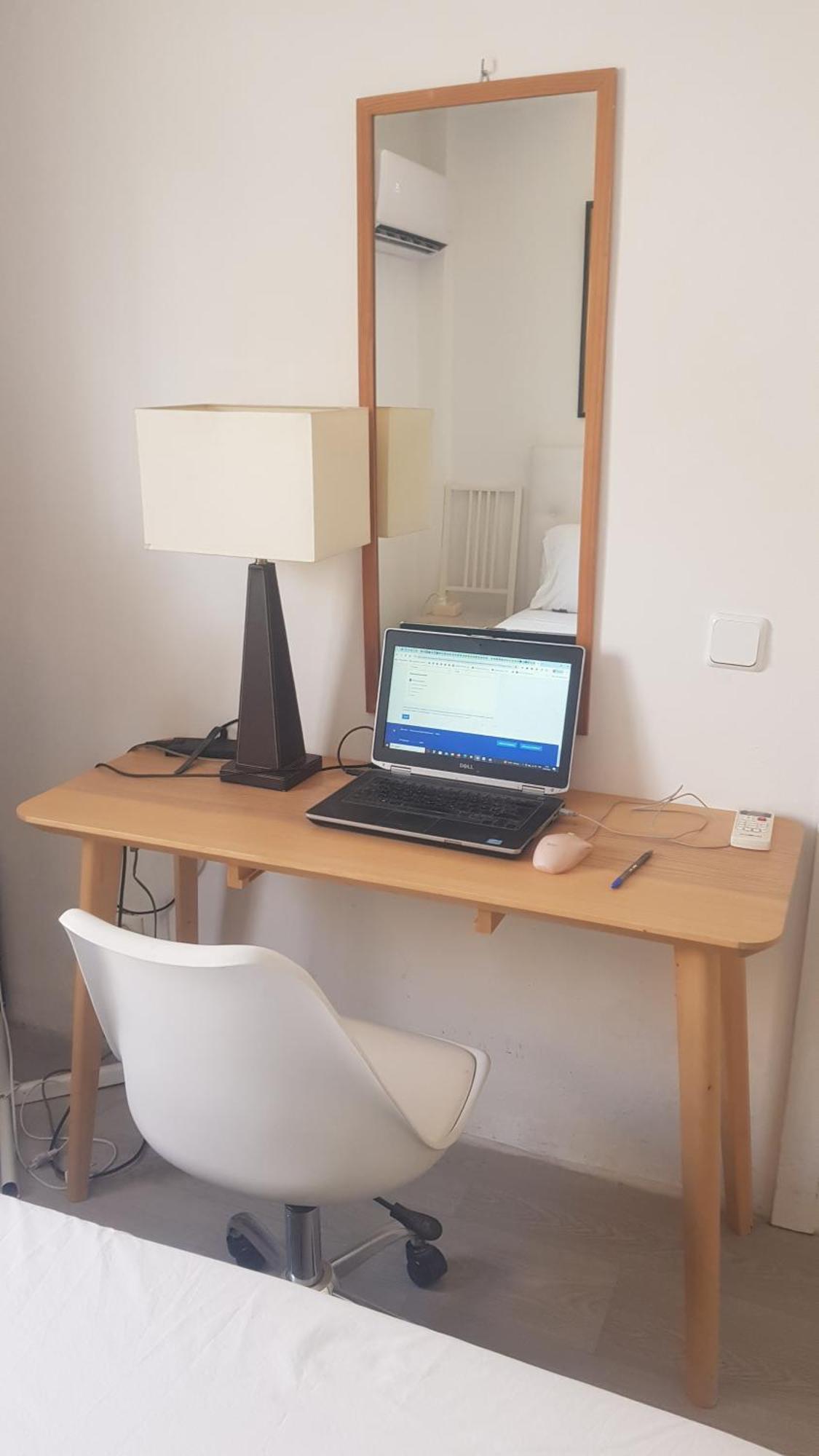 Little Peaceful Retreat Room With Bath, Heating, Terrace, Free Wifi Fridge Easy Parking Marbella Eksteriør bilde